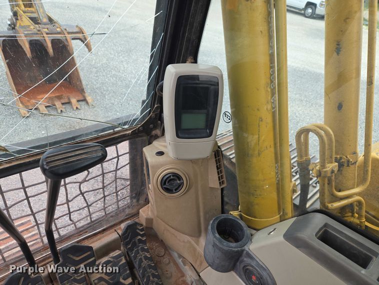 image for item ET5036 2003 Caterpillar 320C L excavator