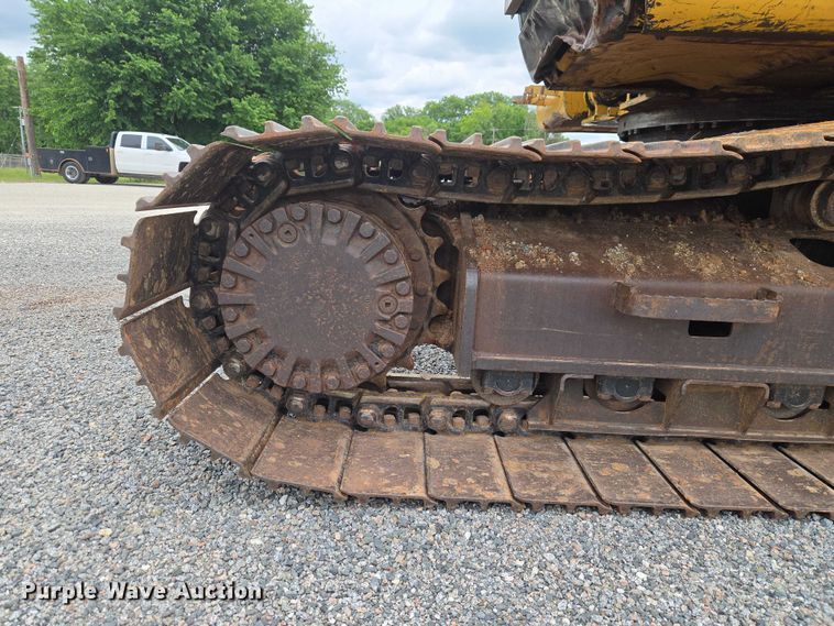 image for item ET5036 2003 Caterpillar 320C L excavator
