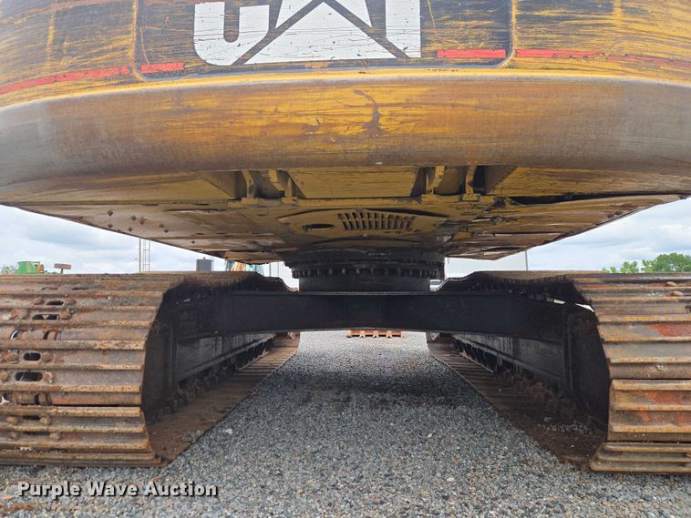 image for item ET5036 2003 Caterpillar 320C L excavator