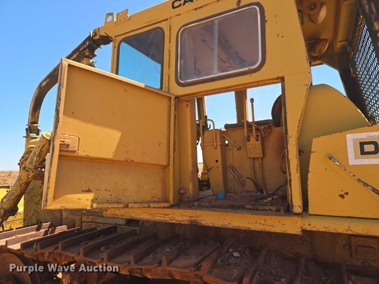 image for item ET5047 1972 Caterpillar D7F dozer
