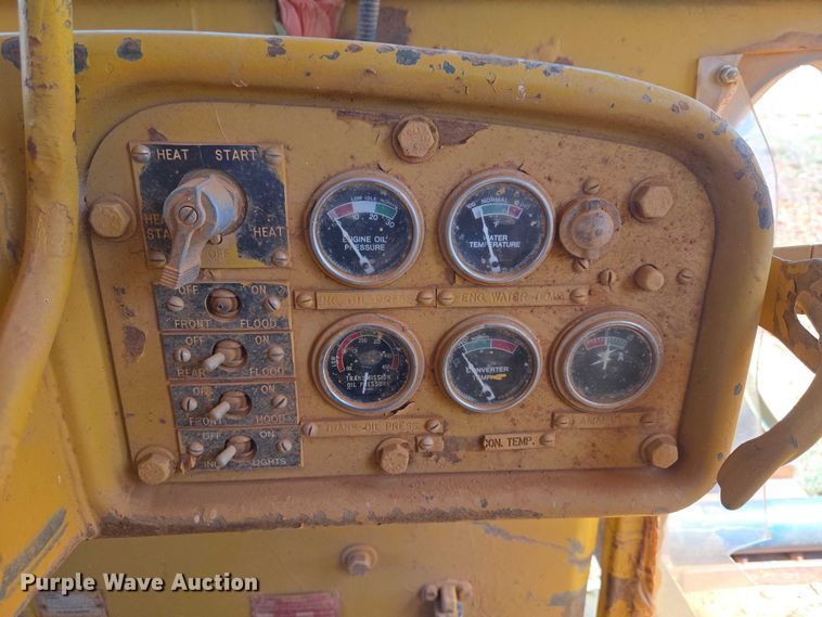image for item ET5047 1972 Caterpillar D7F dozer