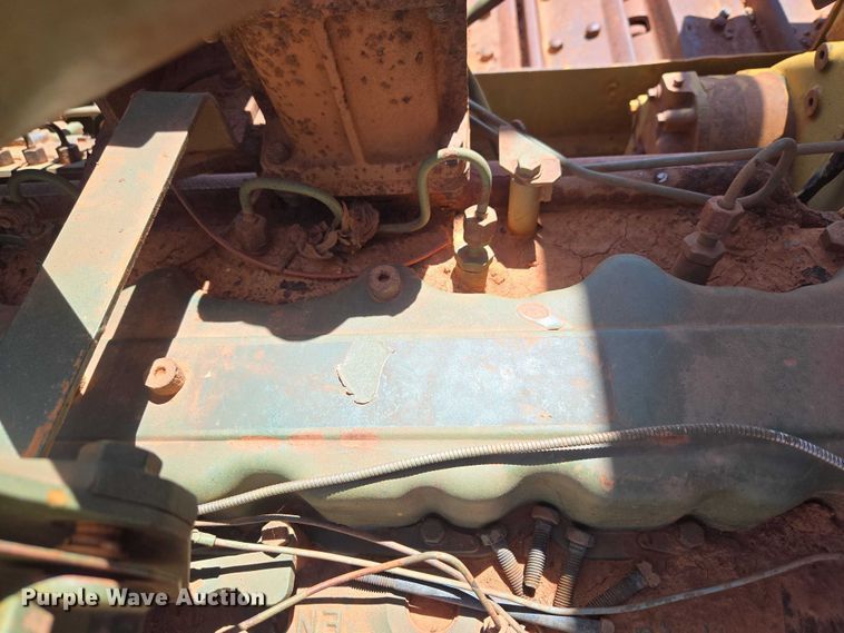 image for item ET5047 1972 Caterpillar D7F dozer