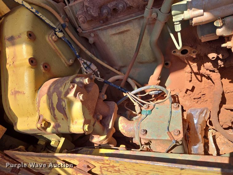 image for item ET5047 1972 Caterpillar D7F dozer