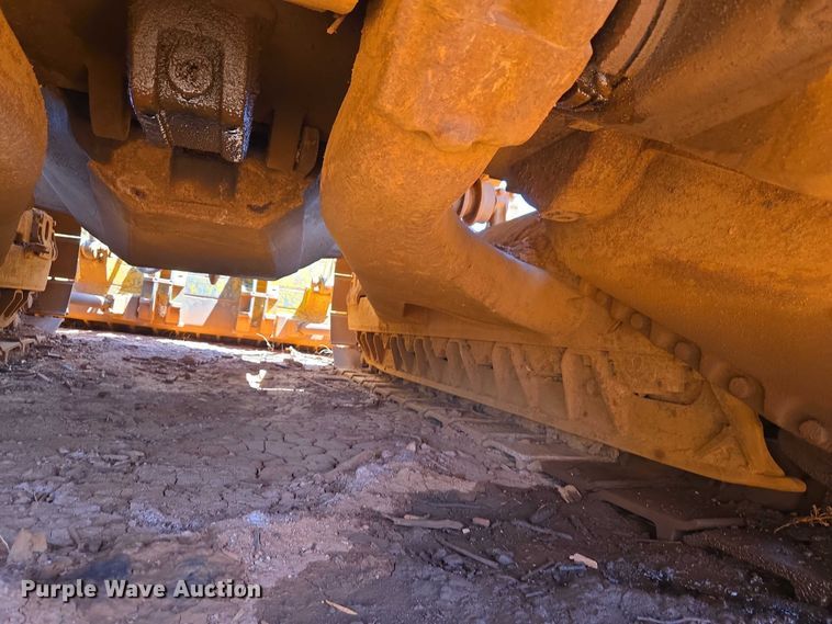 image for item ET5047 1972 Caterpillar D7F dozer