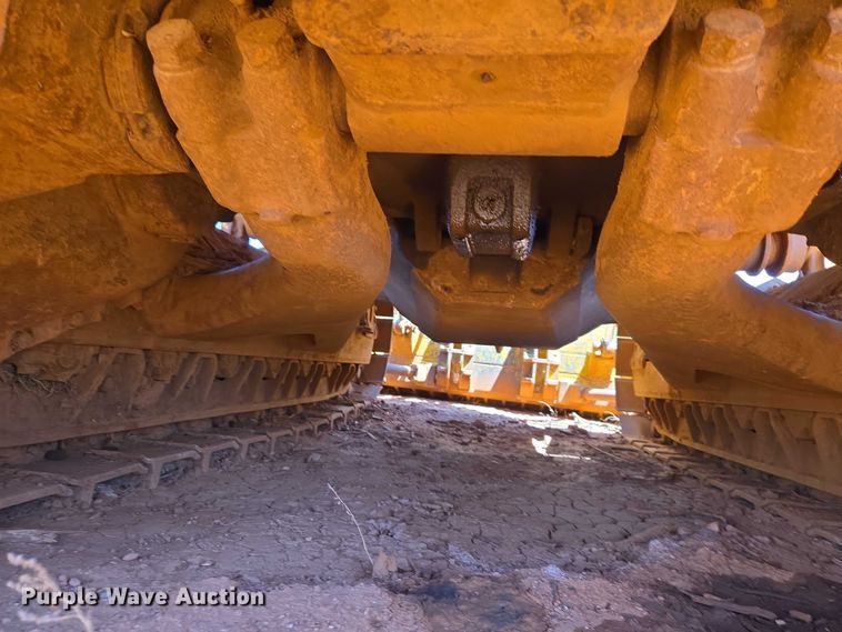 image for item ET5047 1972 Caterpillar D7F dozer