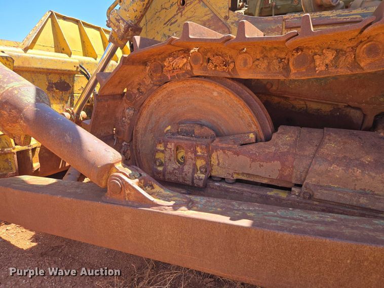 image for item ET5047 1972 Caterpillar D7F dozer