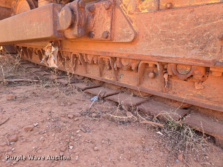 image for item ET5047 1972 Caterpillar D7F dozer
