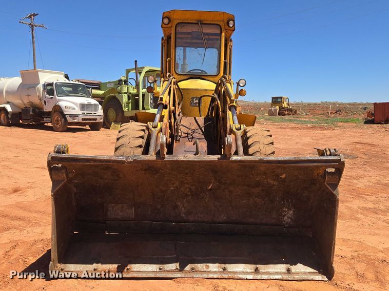 image for item ET5048 1973 John Deere JD 544-AC wheel loader