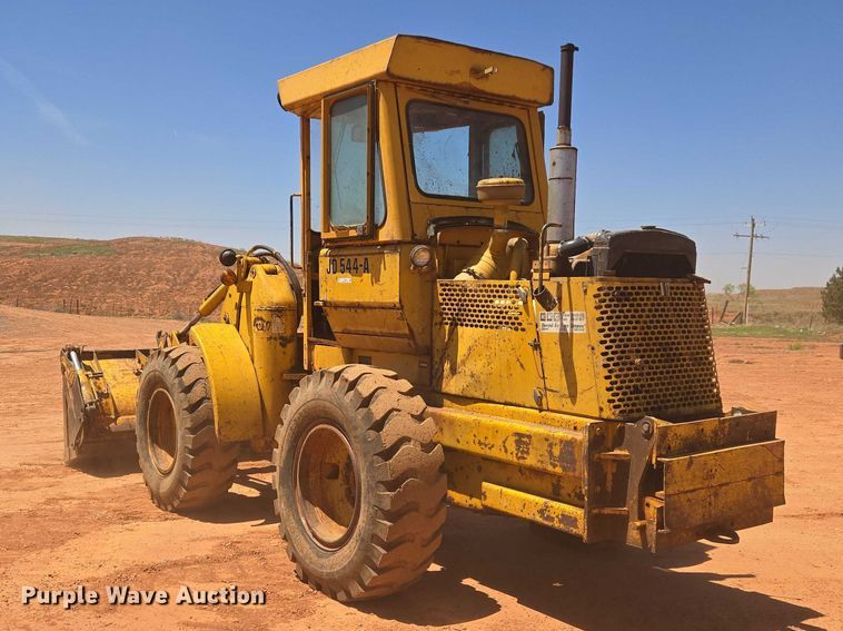 image for item ET5048 1973 John Deere JD 544-AC wheel loader