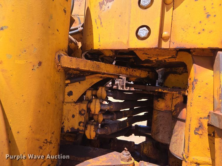 image for item ET5048 1973 John Deere JD 544-AC wheel loader