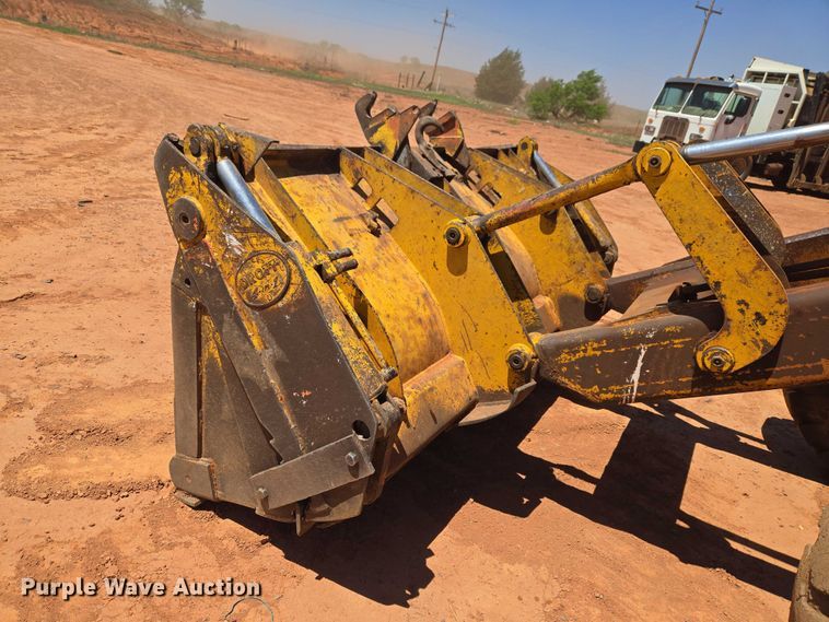 image for item ET5048 1973 John Deere JD 544-AC wheel loader
