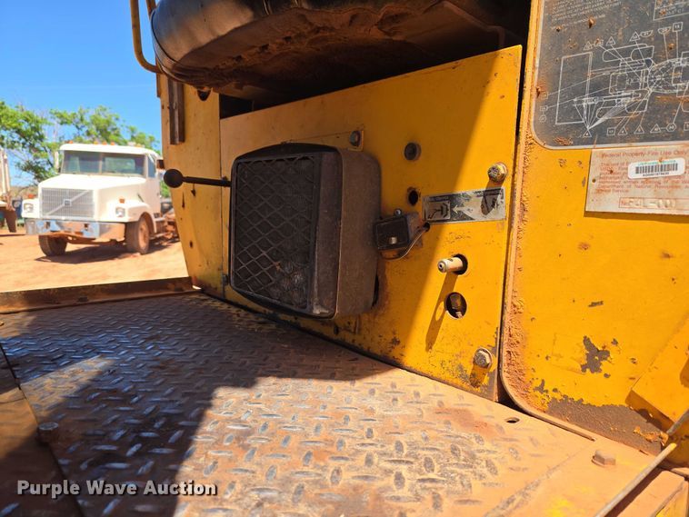 image for item ET5048 1973 John Deere JD 544-AC wheel loader