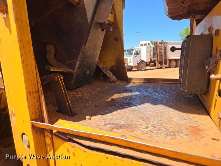 image for item ET5048 1973 John Deere JD 544-AC wheel loader