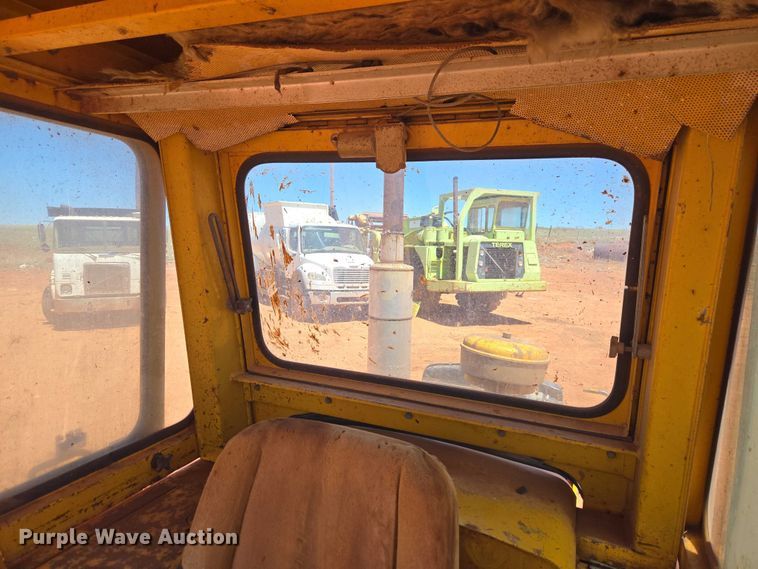 image for item ET5048 1973 John Deere JD 544-AC wheel loader