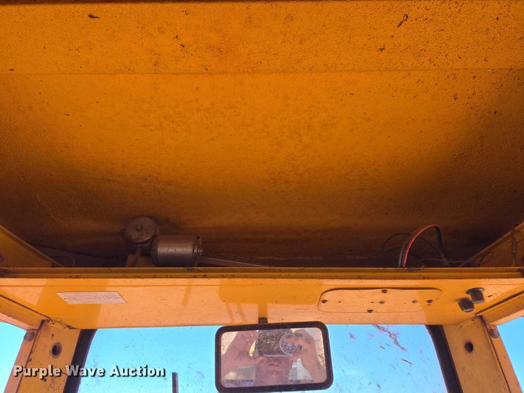 image for item ET5048 1973 John Deere JD 544-AC wheel loader