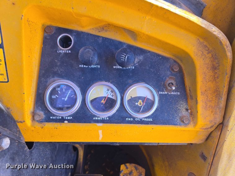 image for item ET5048 1973 John Deere JD 544-AC wheel loader