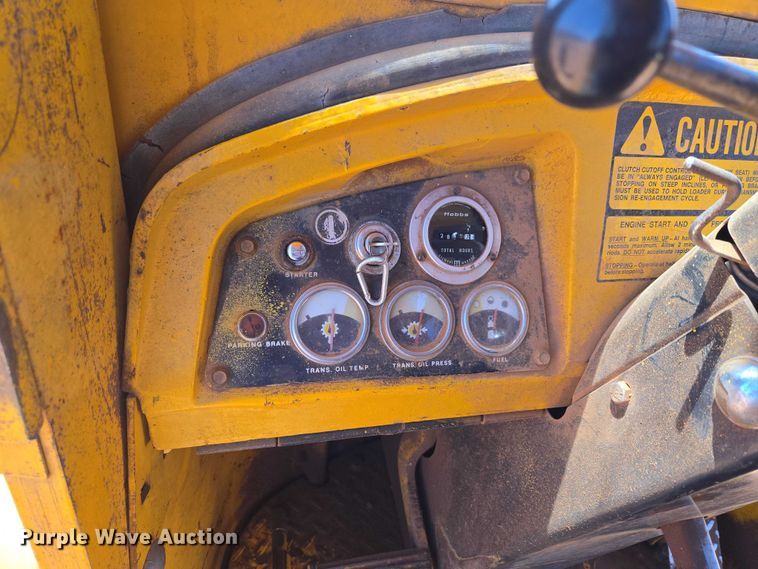 image for item ET5048 1973 John Deere JD 544-AC wheel loader