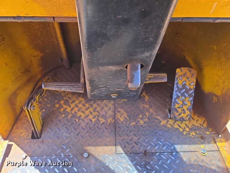 image for item ET5048 1973 John Deere JD 544-AC wheel loader