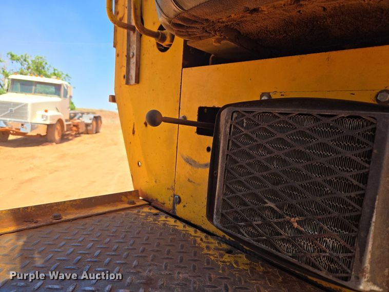 image for item ET5048 1973 John Deere JD 544-AC wheel loader