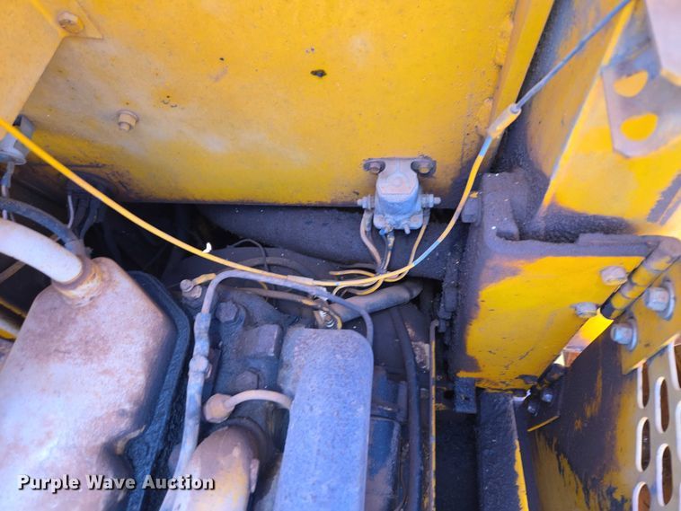 image for item ET5048 1973 John Deere JD 544-AC wheel loader