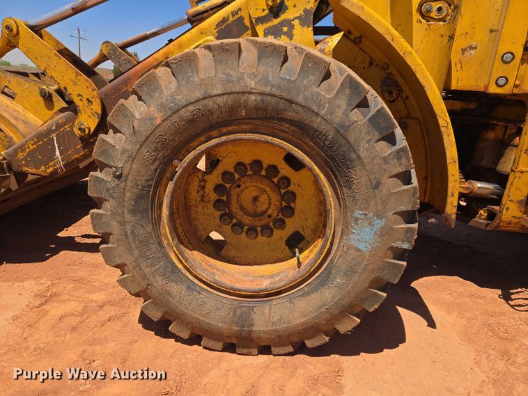 image for item ET5048 1973 John Deere JD 544-AC wheel loader
