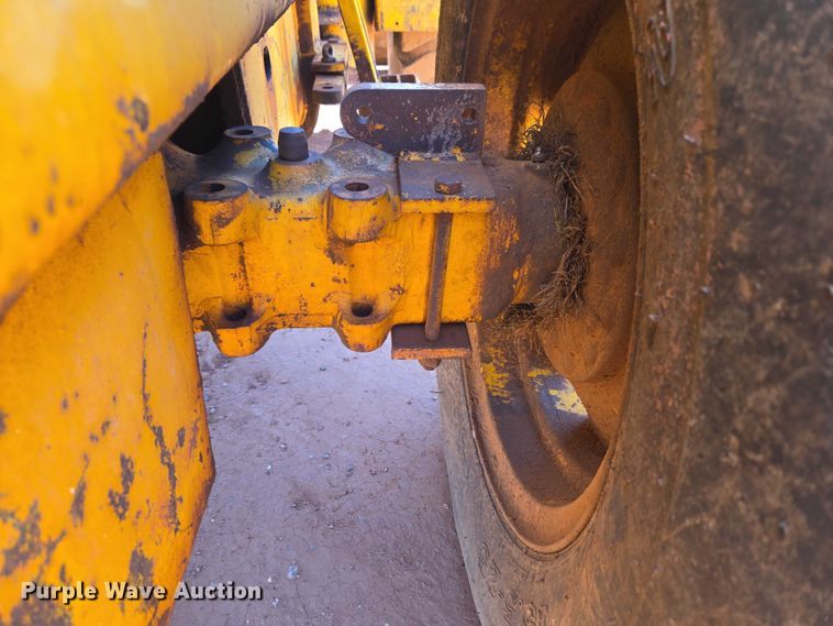 image for item ET5048 1973 John Deere JD 544-AC wheel loader