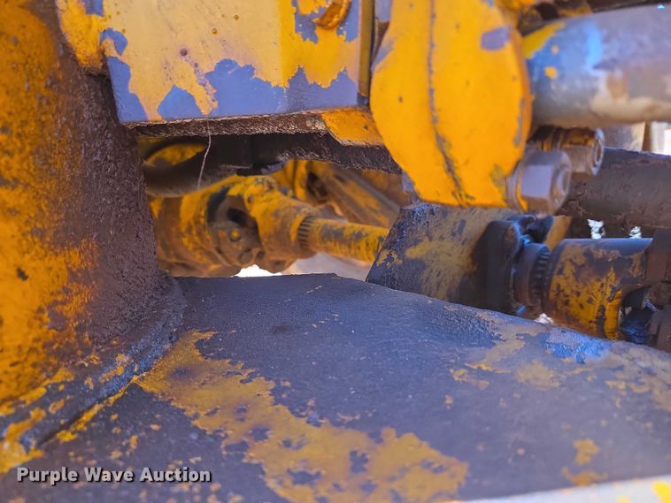 image for item ET5048 1973 John Deere JD 544-AC wheel loader