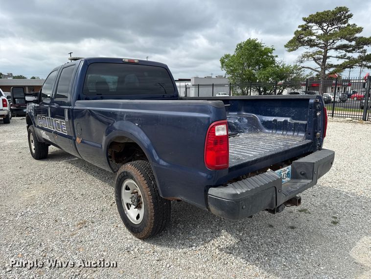 image for item ET6004 2008 Ford F350 Crew Cab pickup truck