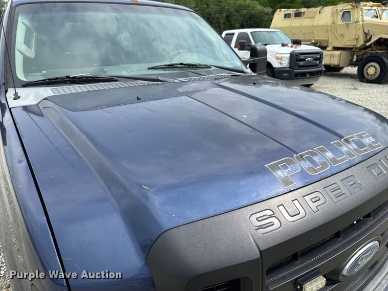 image for item ET6004 2008 Ford F350 Crew Cab pickup truck