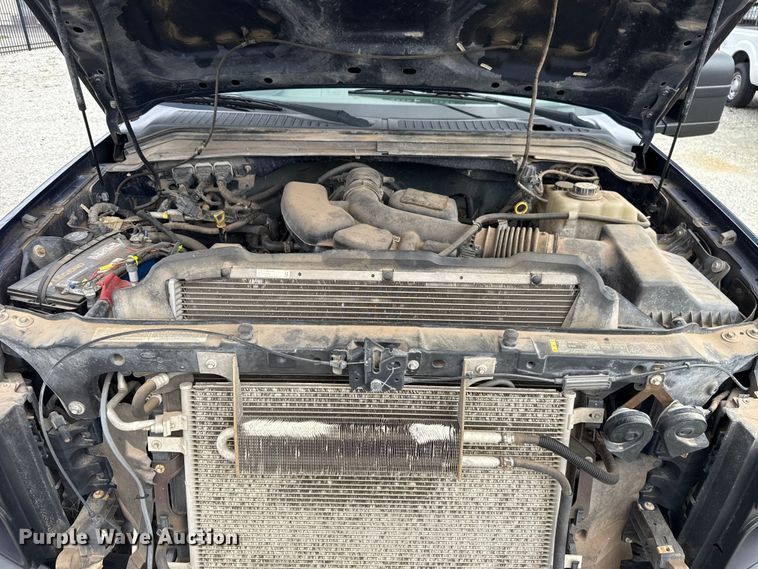 image for item ET6004 2008 Ford F350 Crew Cab pickup truck