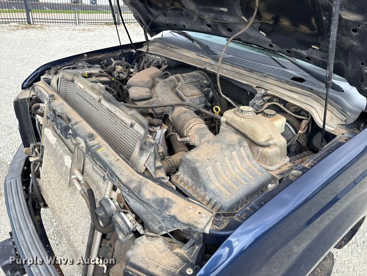 image for item ET6004 2008 Ford F350 Crew Cab pickup truck