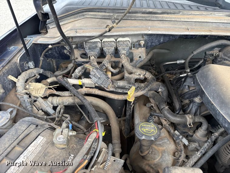 image for item ET6004 2008 Ford F350 Crew Cab pickup truck