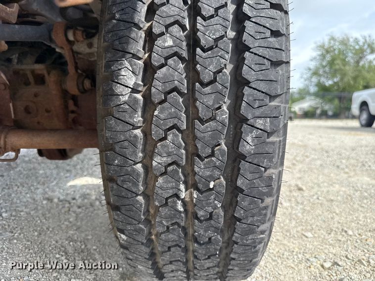 image for item ET6004 2008 Ford F350 Crew Cab pickup truck