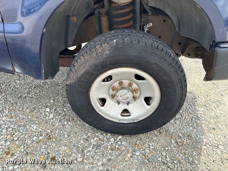 image for item ET6004 2008 Ford F350 Crew Cab pickup truck