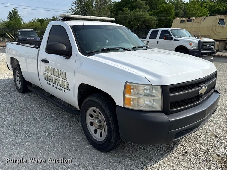image for item ET6005 2008 Chevrolet Silverado 1500 pickup truck