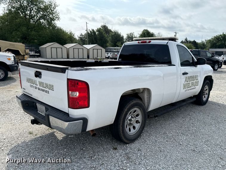 image for item ET6005 2008 Chevrolet Silverado 1500 pickup truck