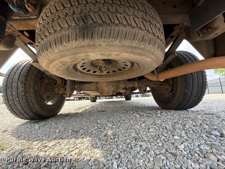 image for item ET6005 2008 Chevrolet Silverado 1500 pickup truck