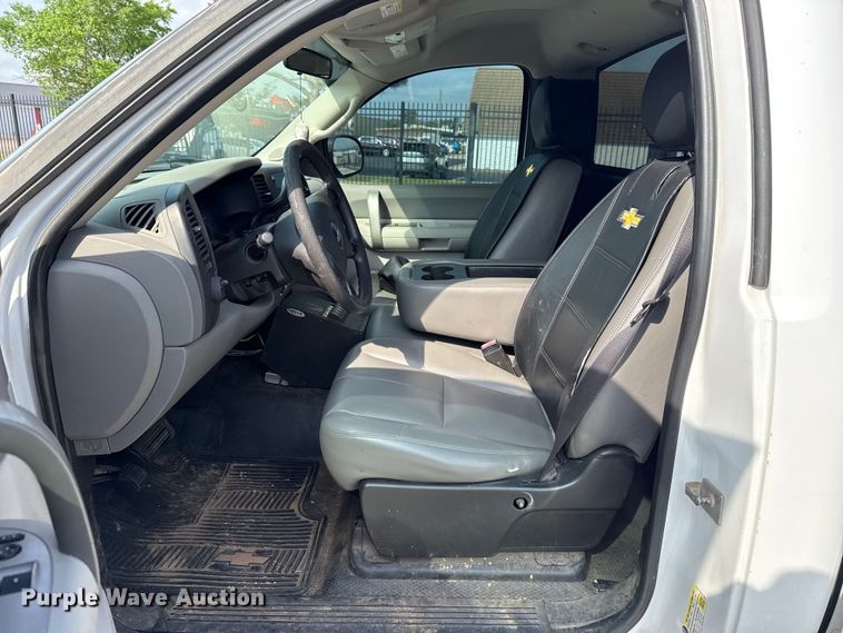image for item ET6005 2008 Chevrolet Silverado 1500 pickup truck