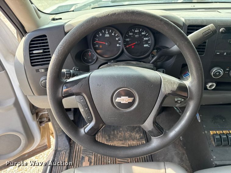 image for item ET6005 2008 Chevrolet Silverado 1500 pickup truck