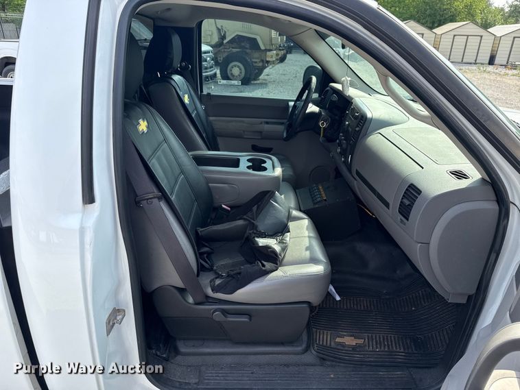 image for item ET6005 2008 Chevrolet Silverado 1500 pickup truck