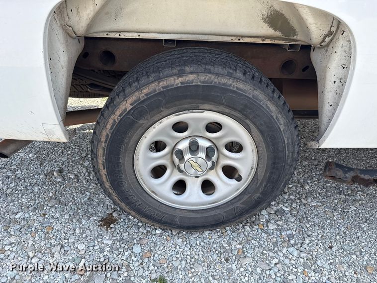 image for item ET6005 2008 Chevrolet Silverado 1500 pickup truck