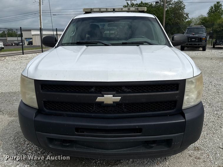 image for item ET6006 2011 Chevrolet Silverado 1500 Ext. Cab pickup truck