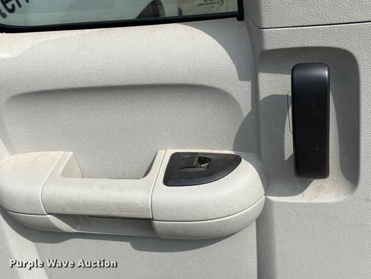 image for item ET6006 2011 Chevrolet Silverado 1500 Ext. Cab pickup truck