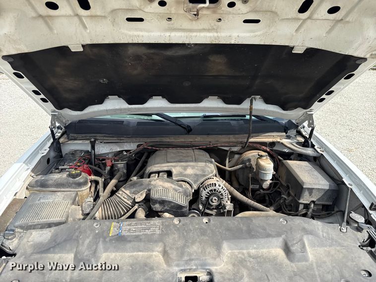 image for item ET6006 2011 Chevrolet Silverado 1500 Ext. Cab pickup truck
