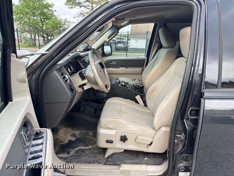 image for item ET6008 2010 Ford Expedition XLT SUV