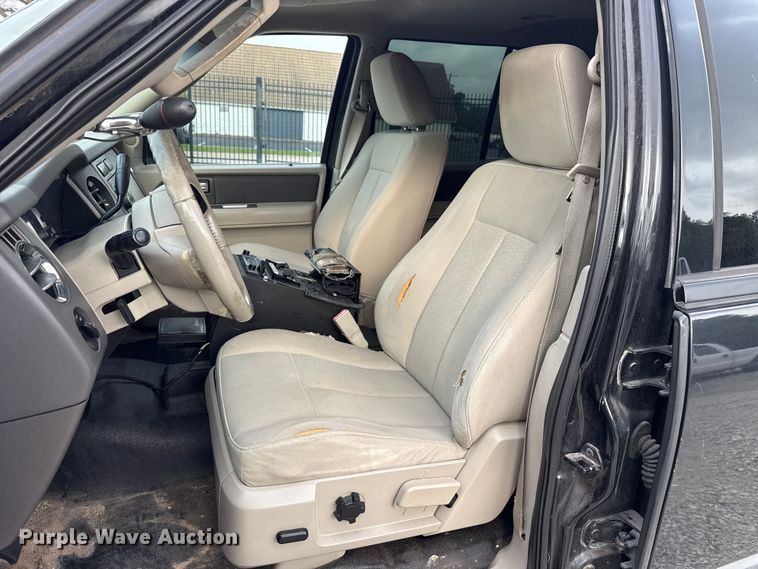 image for item ET6008 2010 Ford Expedition XLT SUV