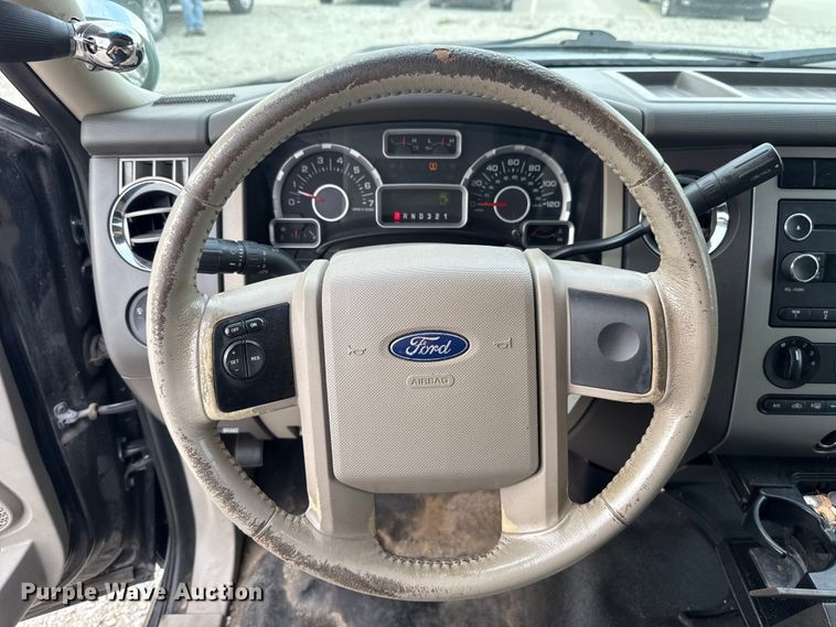 image for item ET6008 2010 Ford Expedition XLT SUV