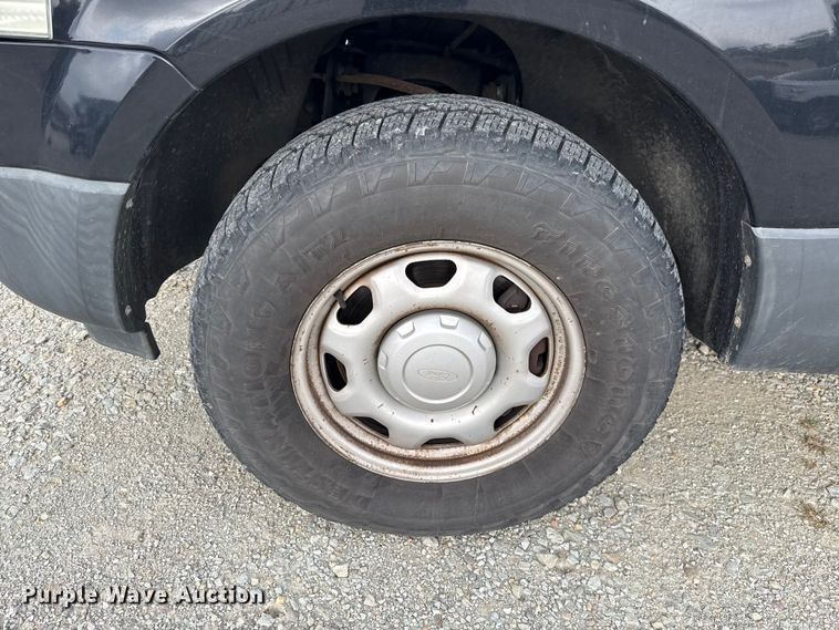 image for item ET6008 2010 Ford Expedition XLT SUV
