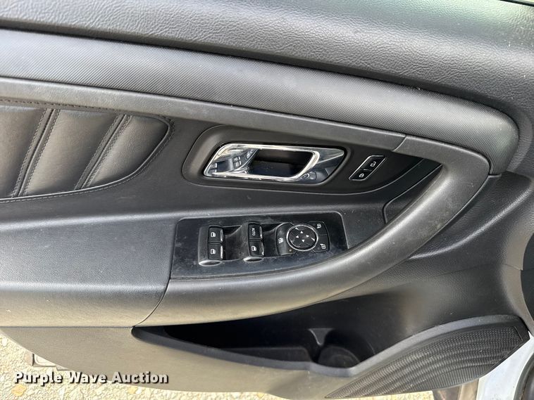 image for item ET6012 2014 Ford Taurus Police 