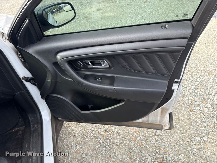 image for item ET6012 2014 Ford Taurus Police 